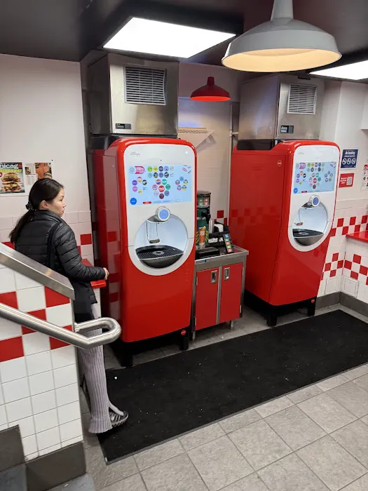 Five Guys Picture 4