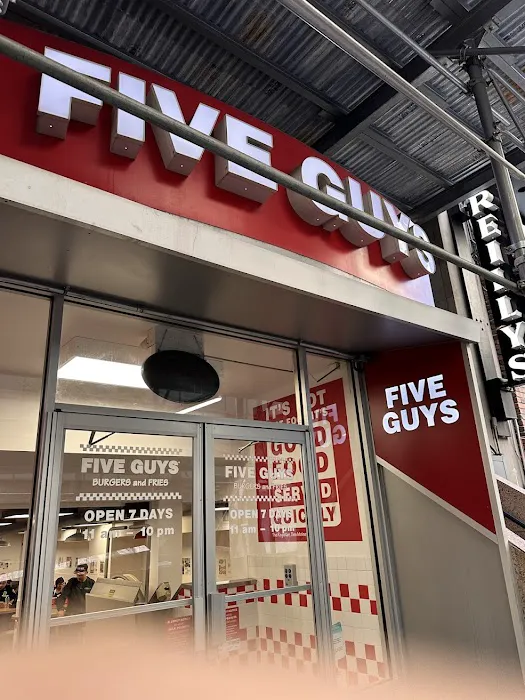 Five Guys Picture 6