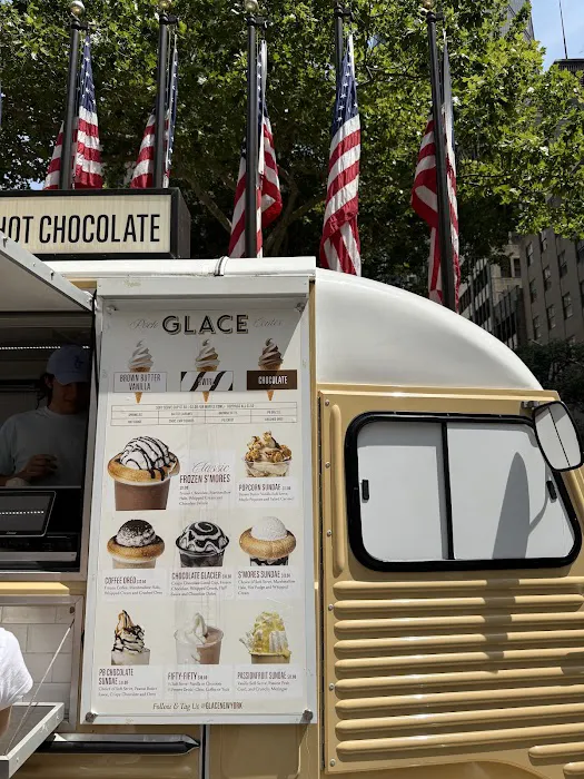 Glace Rockefeller Center Picture 9