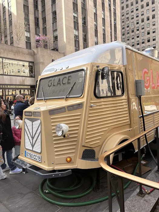 Glace Rockefeller Center Picture 2