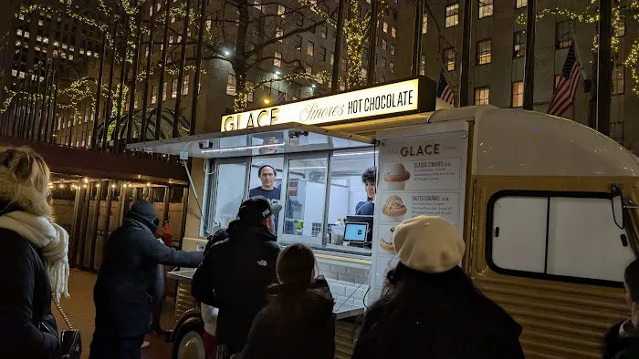 Glace Rockefeller Center Picture 7