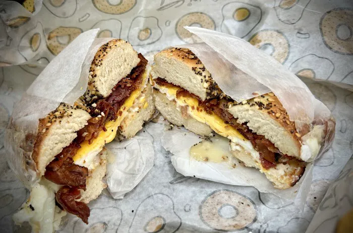 Black Seed Bagels Picture 4