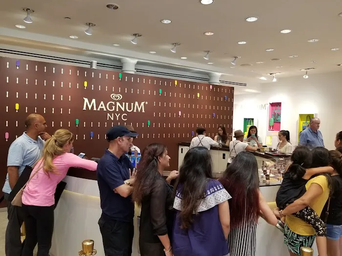 Magnum New York Picture 4