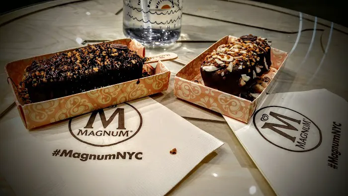 Magnum New York Picture 8
