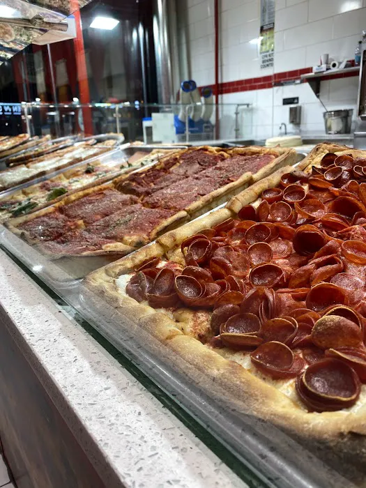 Little Italy Pizza Picture 2
