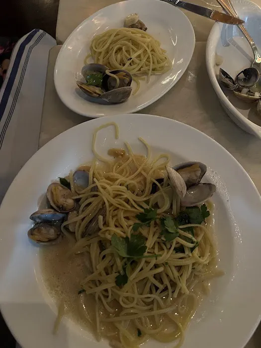 Blue Seafood Bar and Eatery Picture 1
