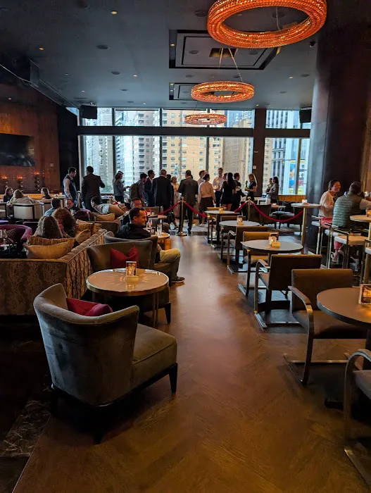 Ascent Lounge Picture 7