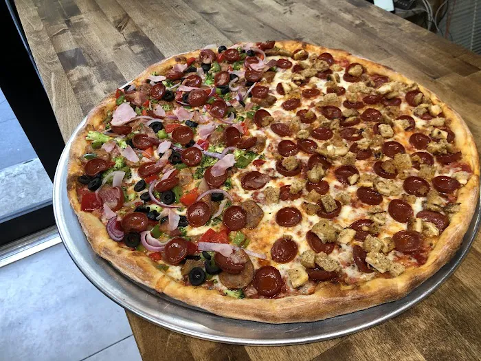 Pop's Pizzas Picture 1