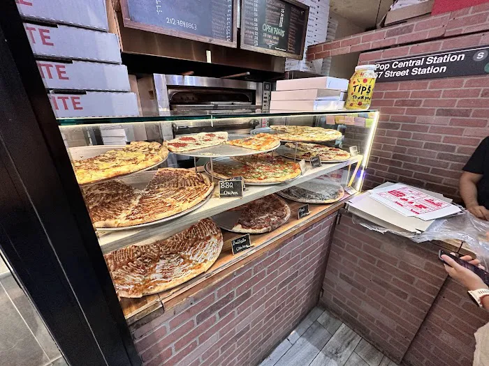 Pop's Pizzas Picture 9