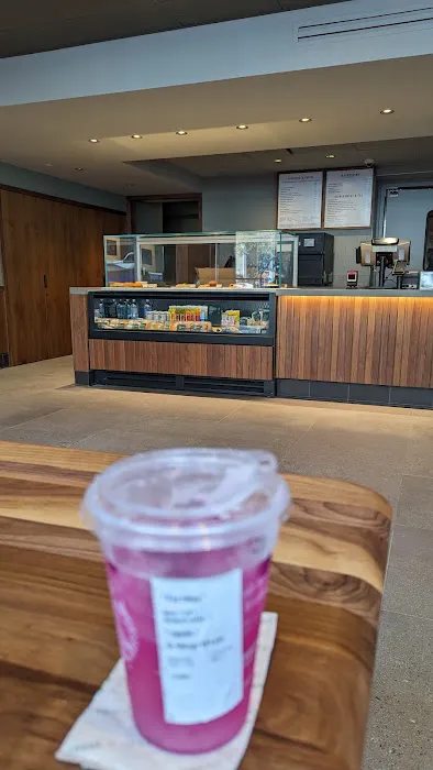 Starbucks Picture 4