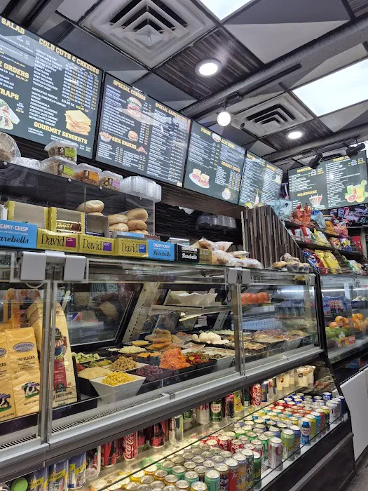 Lucky Cheese Deli Picture 3