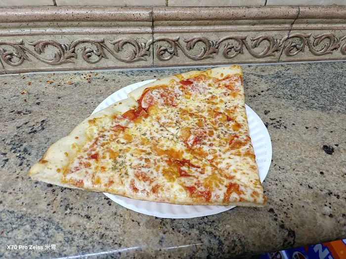 $1.50 Fresh Pizza Picture 8