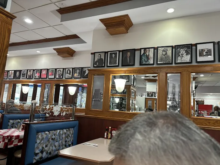 Applejack Diner Picture 9