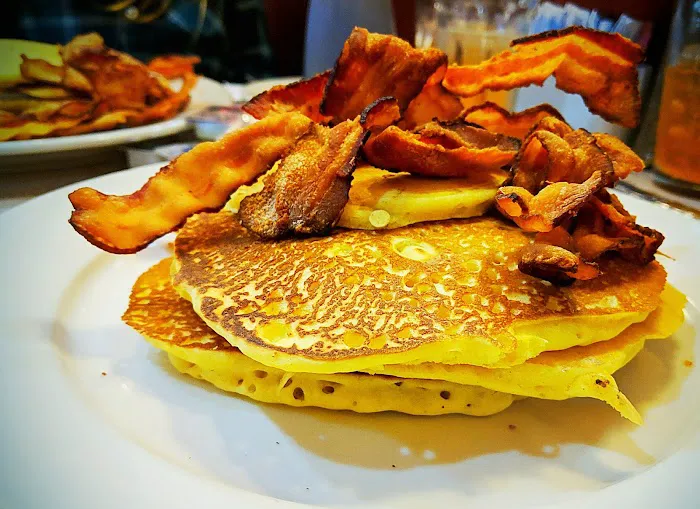 Applejack Diner Picture 3