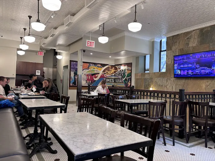 Premier Deli Picture 5
