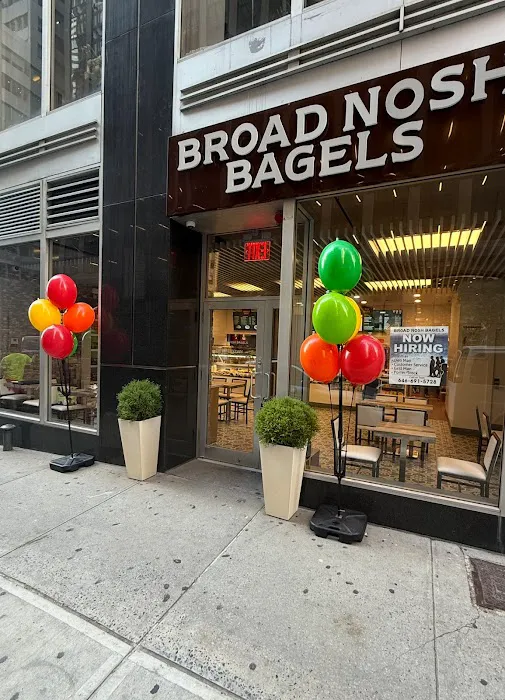 Broad Nosh Bagels Deli & Catering 49th Street Picture 5
