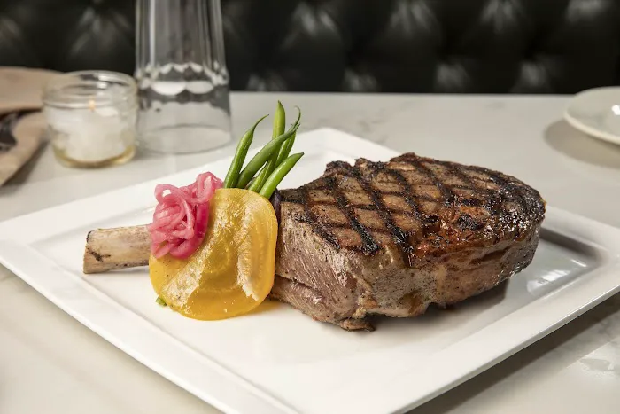 Wolf & Lamb Steakhouse Picture 8