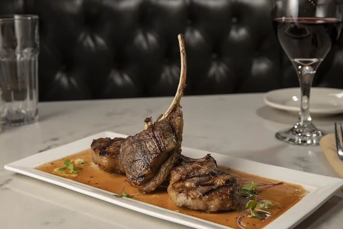 Wolf & Lamb Steakhouse Picture 6
