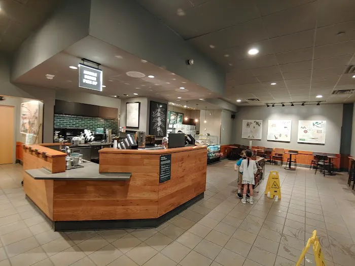 Starbucks Picture 9