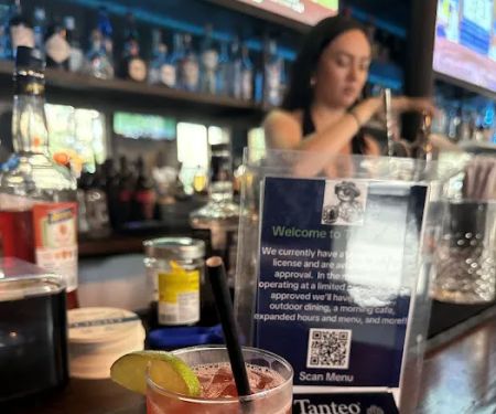 Tipsy Turtle Bar and Cafe