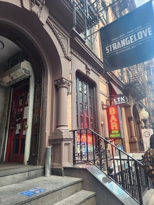 Strangelove Bar Nyc Picture 3