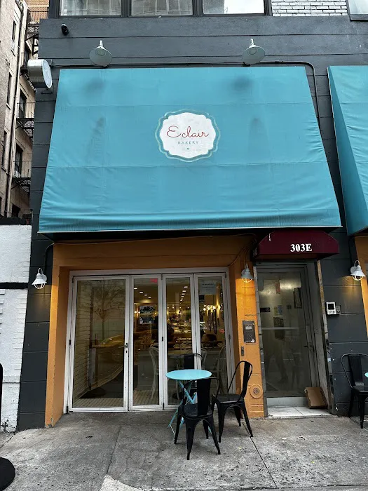 Eclair Bakery + Cafe Picture 10