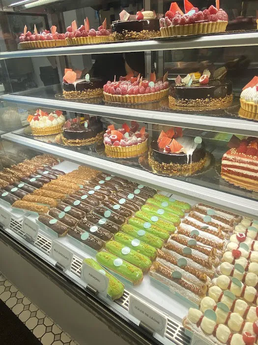 Eclair Bakery + Cafe Picture 8
