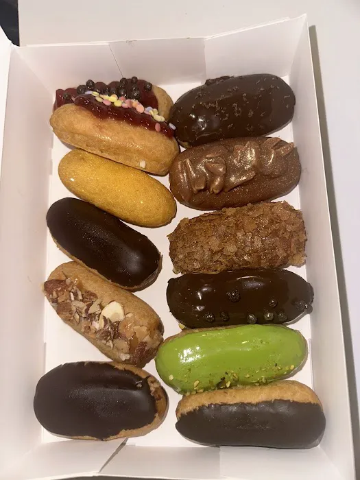 Eclair Bakery + Cafe Picture 7