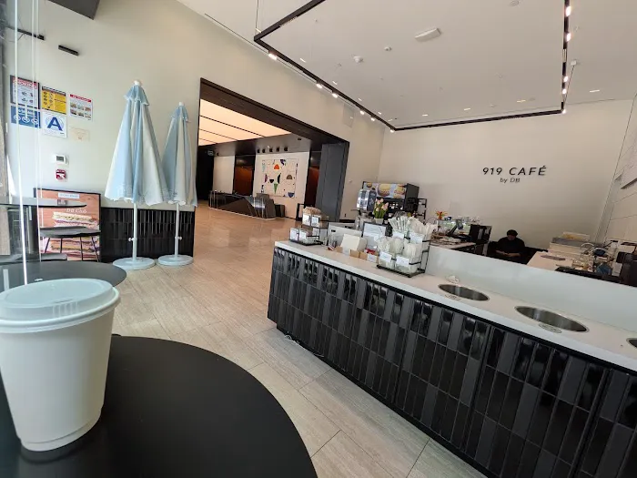 919 Cafe by db Picture 6