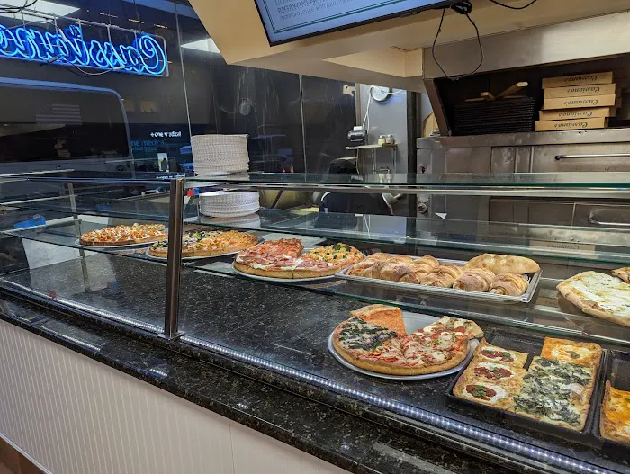 Cassiano's Pizza Picture 1