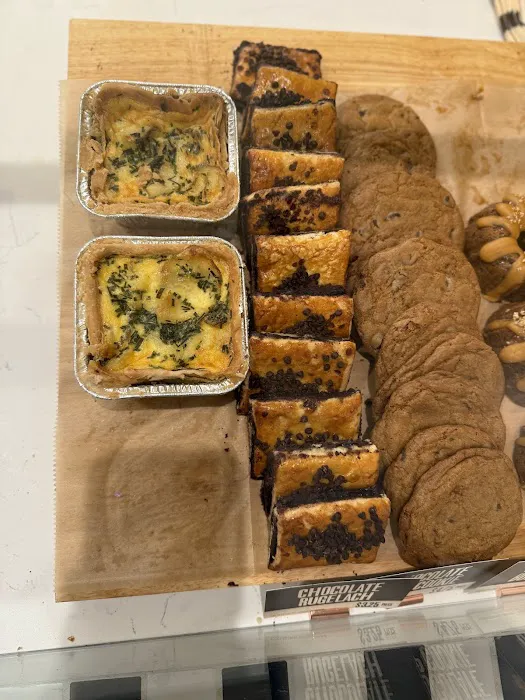 Modern Bread and Bagel Picture 4