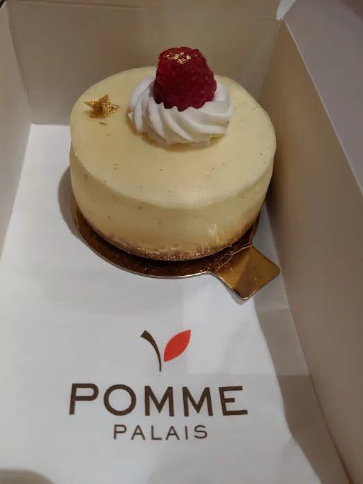 Pomme Palais Picture 4