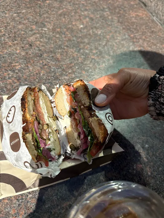 Modern Bread & Bagel Picture 9