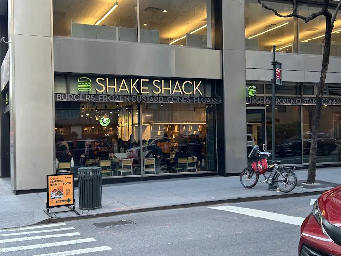 Shake Shack 630 Lexington Ave - 54th & Lex Picture 3
