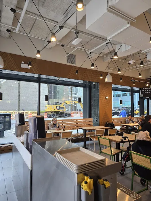 Shake Shack 630 Lexington Ave - 54th & Lex Picture 10