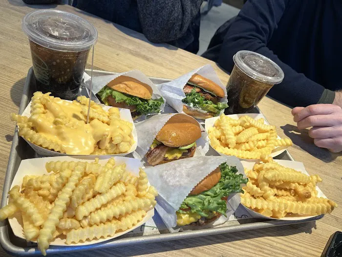 Shake Shack 630 Lexington Ave - 54th & Lex Picture 9