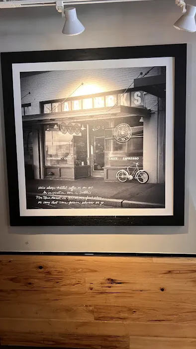 Starbucks Picture 3