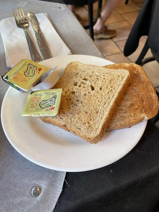Sutton Cafe Picture 8