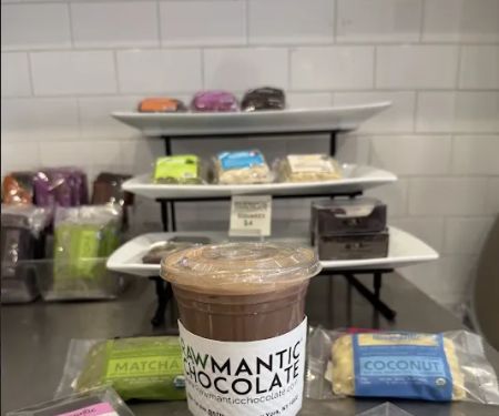 Rawmantic Chocolate | Dubai Chocolate Sugar-Free Vegan Chocolatier
