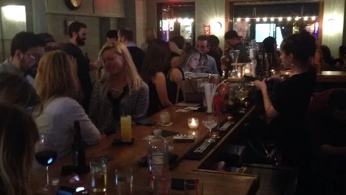 Sutton Bar Room Picture 1