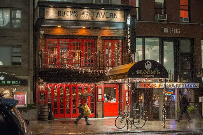 Bloom's Tavern Picture 7
