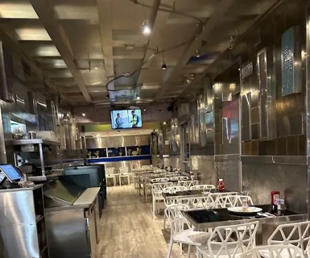 Moonstruck Eatery