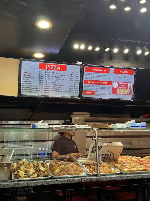 Little Italy Pizza Picture 7