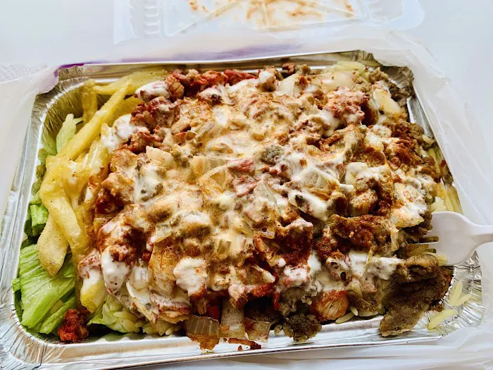 Ahmed falafel halal Picture 10