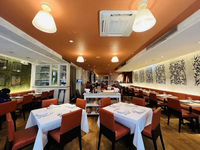 FIG & OLIVE | Fifth Avenue Picture 5