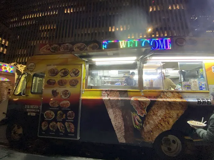 MOE EATS NYC Picture 7