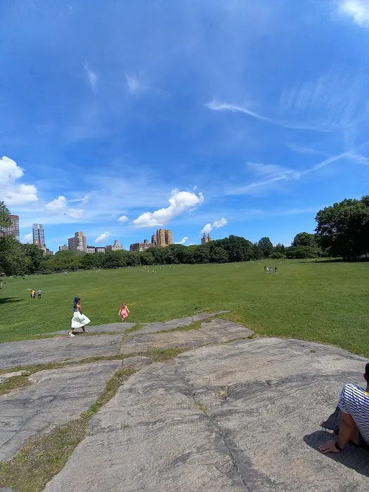 MOE EATS NYC Picture 1
