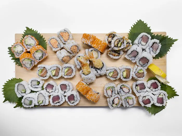 MakiMaki Sushi - Central Park South Picture 7