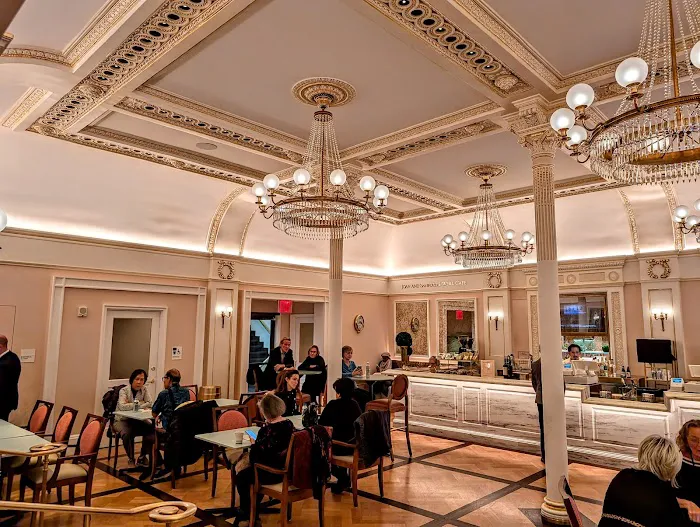Weill Café Picture 3