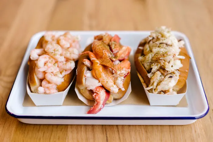 Luke's Lobster at Rockefeller Center Picture 5